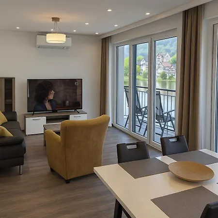 Moselpromenade Apartamento Zell