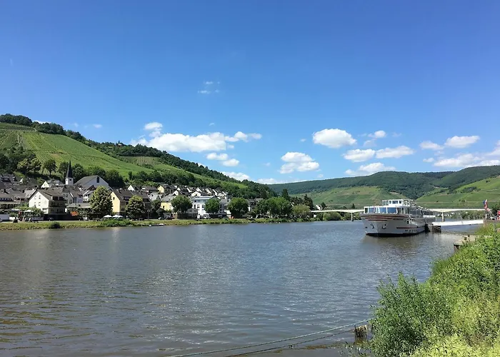 Moselpromenade Apartamento *