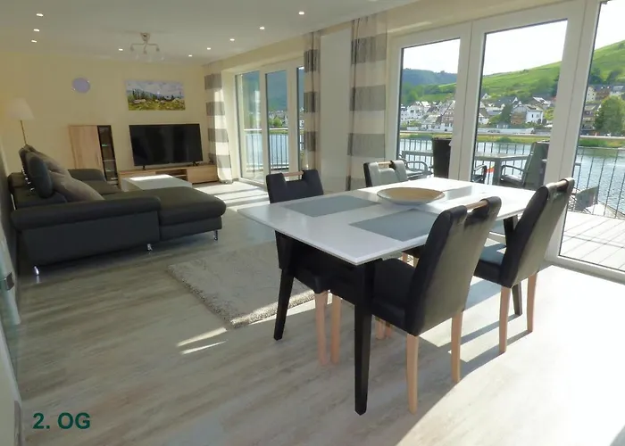 Moselpromenade Apartamento *